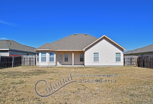 Building Photo - AVAILABLE NOW!!!!!