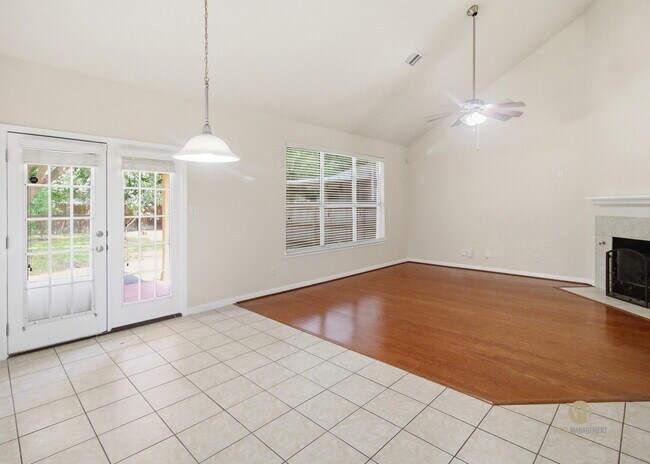 Building Photo - Welcome to this spacious two-story home located in the Enclave at Westover Hills on San Antonio's...
