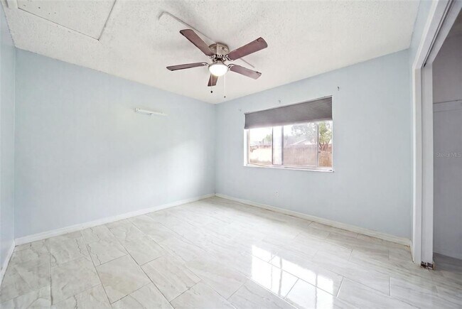 Building Photo - 8334 Crosswicks Dr