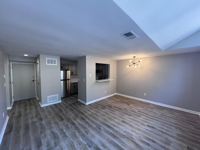 Building Photo - 15 Prospect St