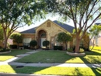 Building Photo - 9709 Raven Ln