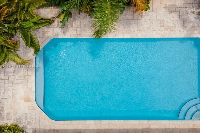 Building Photo - 7300 SW 77th Ave