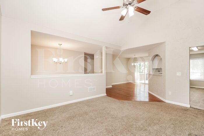 Building Photo - 5714 Newnan Cir
