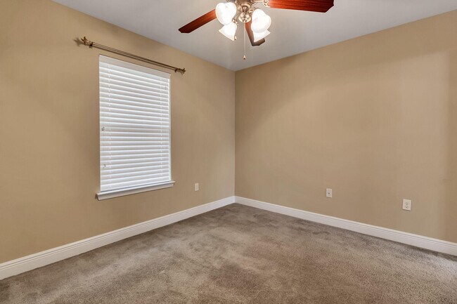 Building Photo - 1952 Bay Pine Cir