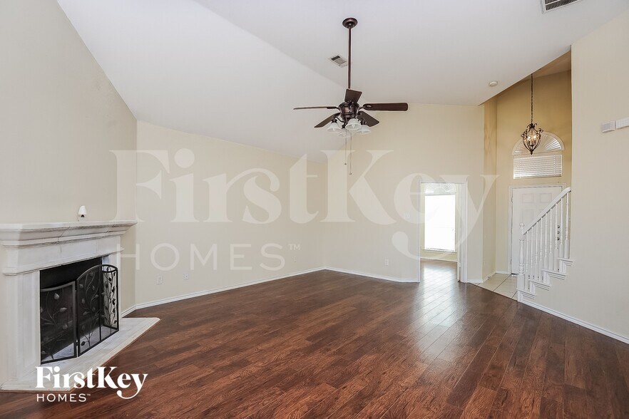 Building Photo - 5108 Parkplace Dr