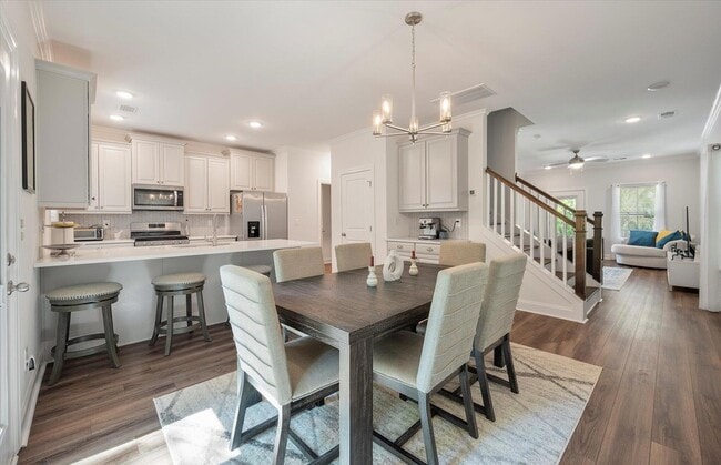 Building Photo - 1418 Widows Ct