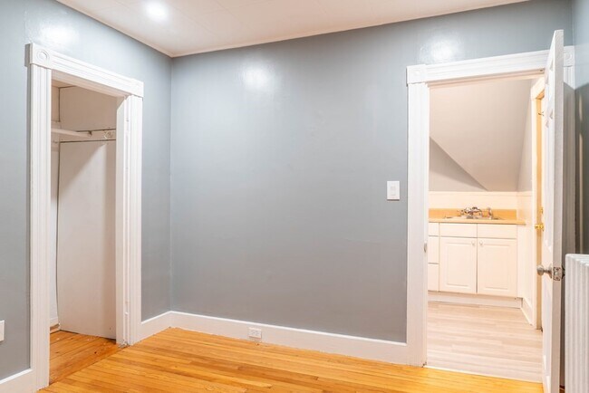 Building Photo - 26 Highland Ave