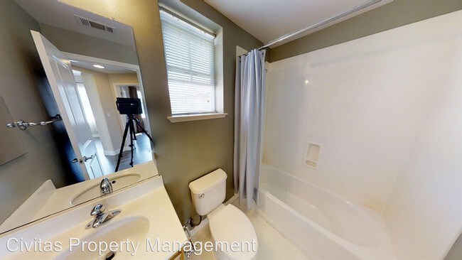 Building Photo - 2 br, 2 bath House - 122 Carmel St