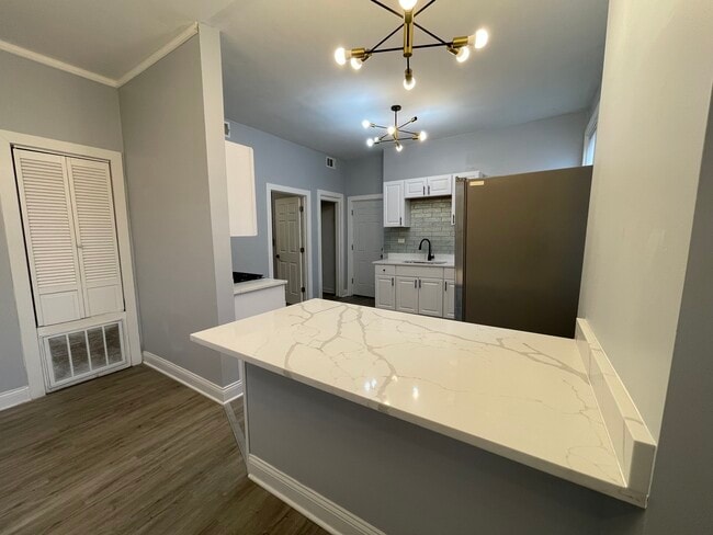 Building Photo - 2333 W Ohio St