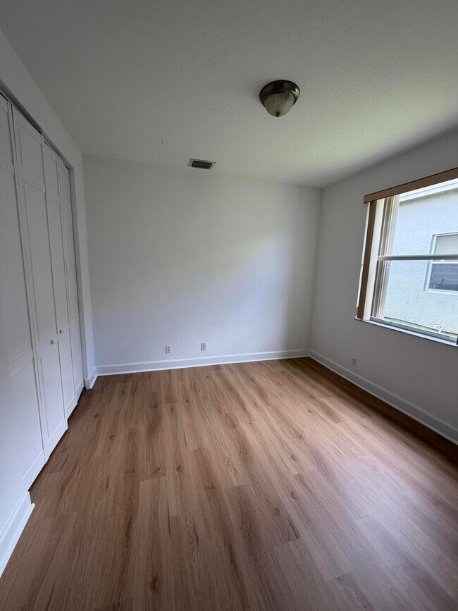 Building Photo - 10440 Cypress Lakes Preserve Dr