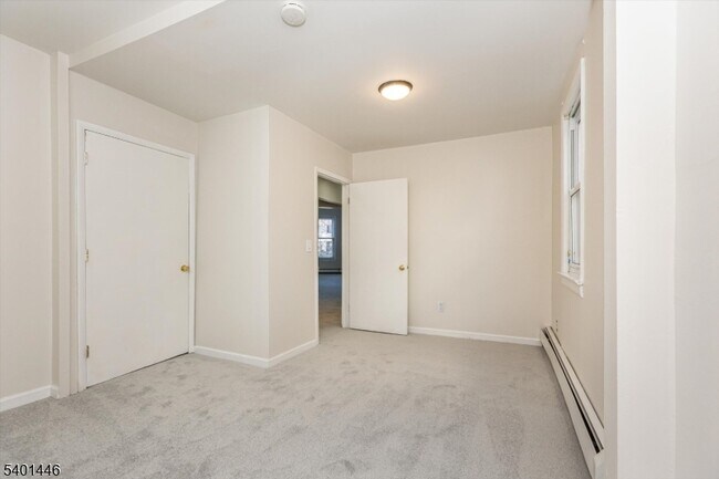 Building Photo - 55 Greenwood Ave