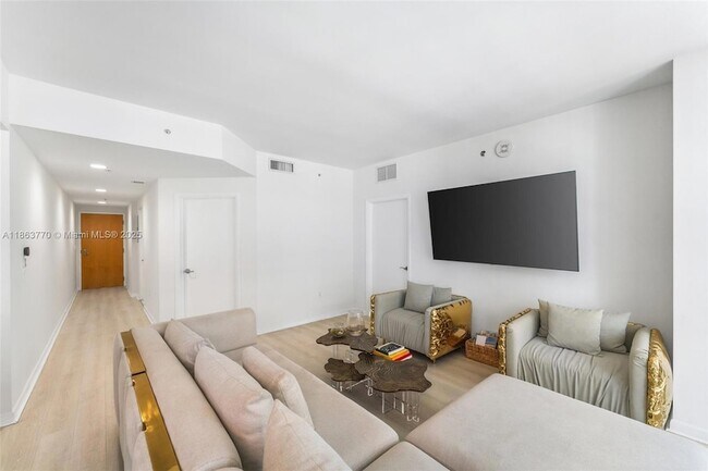 Building Photo - 244 Biscayne Blvd