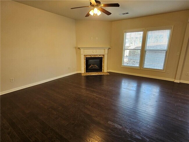 Building Photo - 6185 Crested Moss Dr