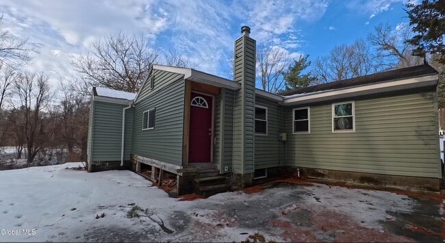 Building Photo - 190 Church Rd