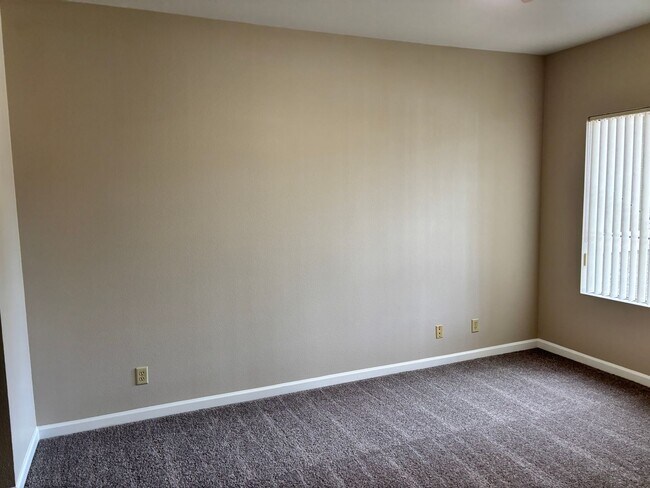 Building Photo - $2,000 PER MONTH FOR THIS GORGEOUS CONDO - AVAILABLE IMMEDIATELY- 2 BEDROOM, 2 BATH UPSTAIRS UNIT...