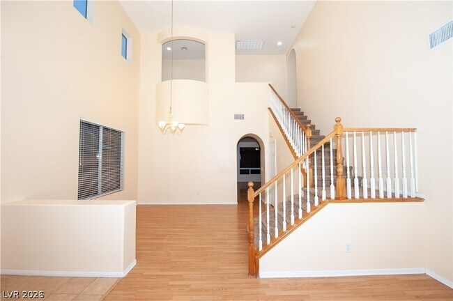 Building Photo - 11768 Del Sur Ave