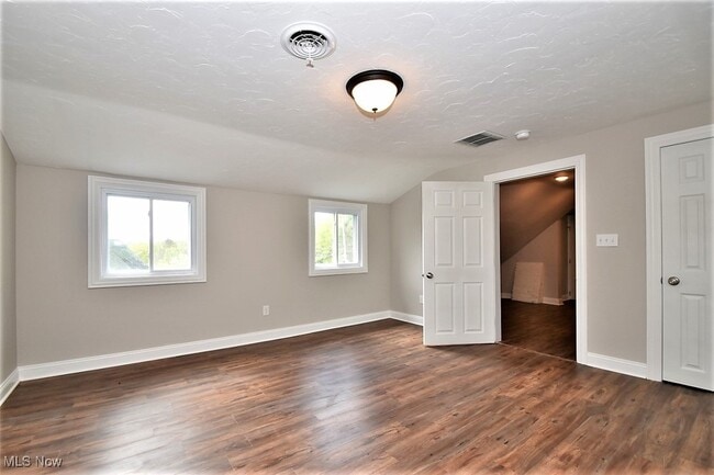 Building Photo - 7984 Chagrin Rd