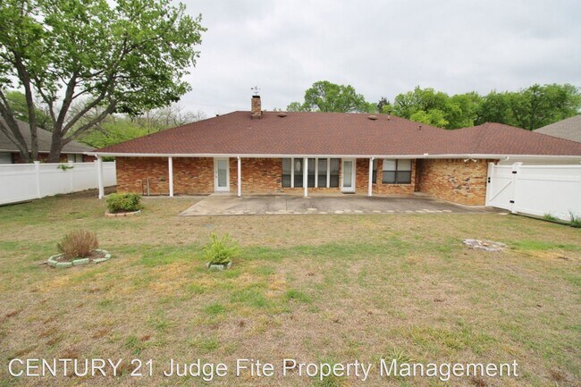 Building Photo - 4 br, 3 bath House - 1719 Cedar Hill Road