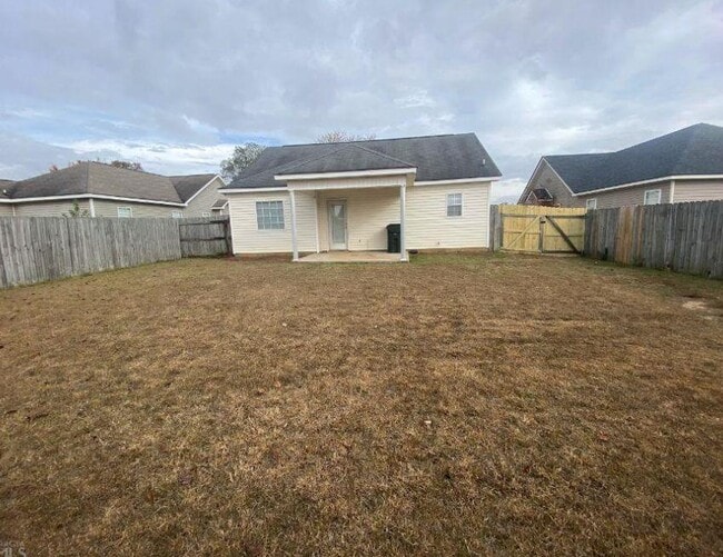 Building Photo - 230 Stirling Bridge Dr