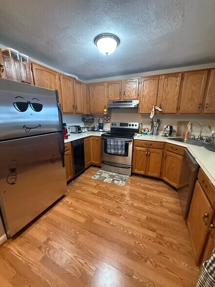 Kitchen - 24 South St