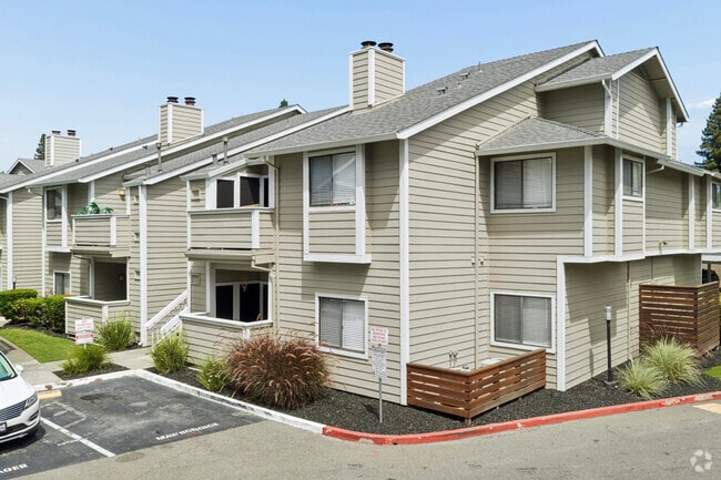Building Photo - Reserve at Riverlake Apartments