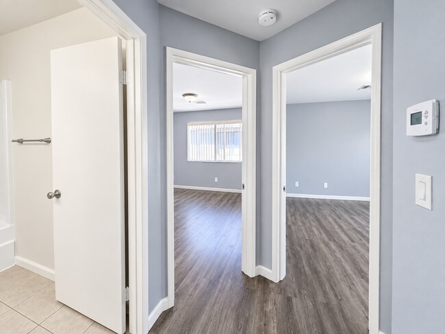 Building Photo - 20703 Roseton Ave