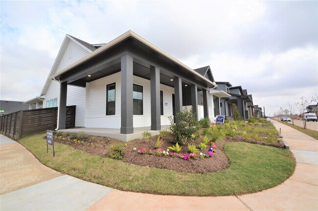 Building Photo - 3207 Kindred Wy