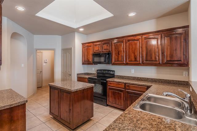 Building Photo - 10844 Irish Glen Trail