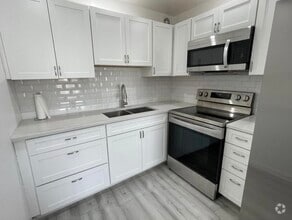 Building Photo - 227 Fanshaw F