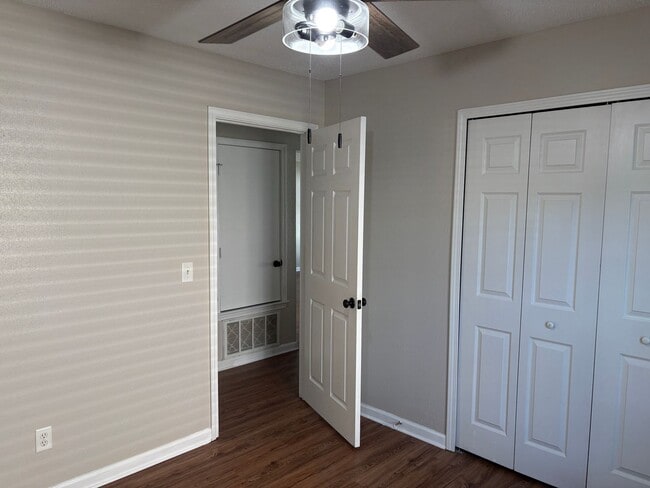 Building Photo - 116 Wax Myrtle Ct