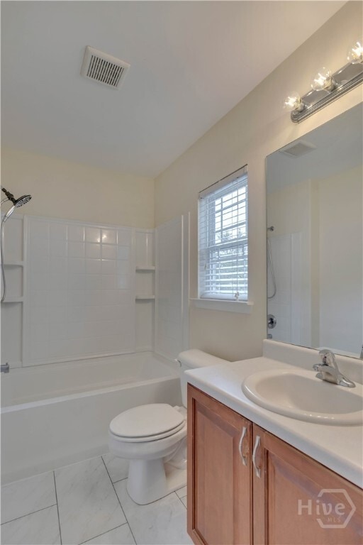 Building Photo - 650 Summer Hill Way