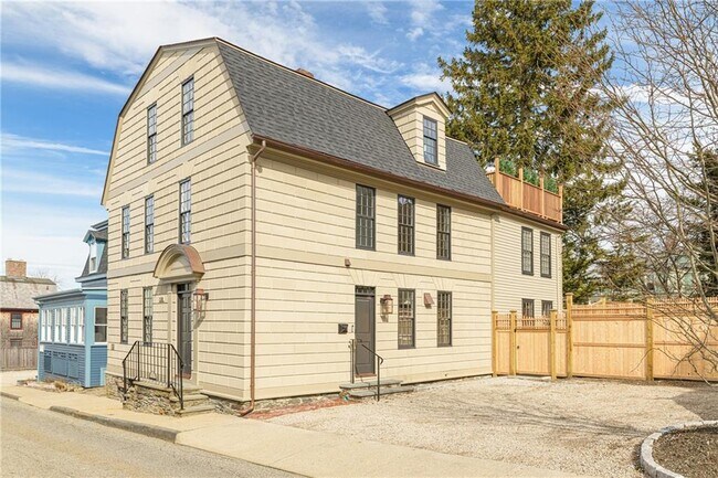 Building Photo - 108 Prospect Hill St