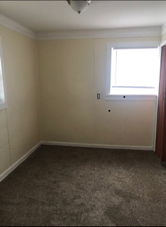 Building Photo - 2 Bedroom 1 Bath in Westland