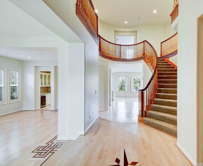 Building Photo - 4132 Prado De Las Cabras