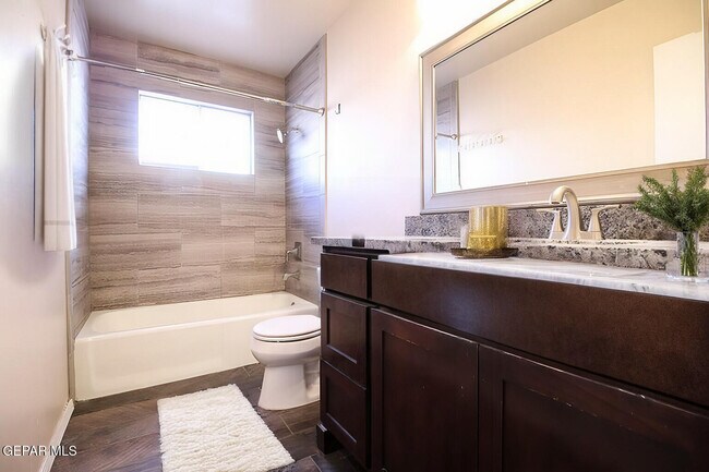 Building Photo - 6613 Southwind Dr