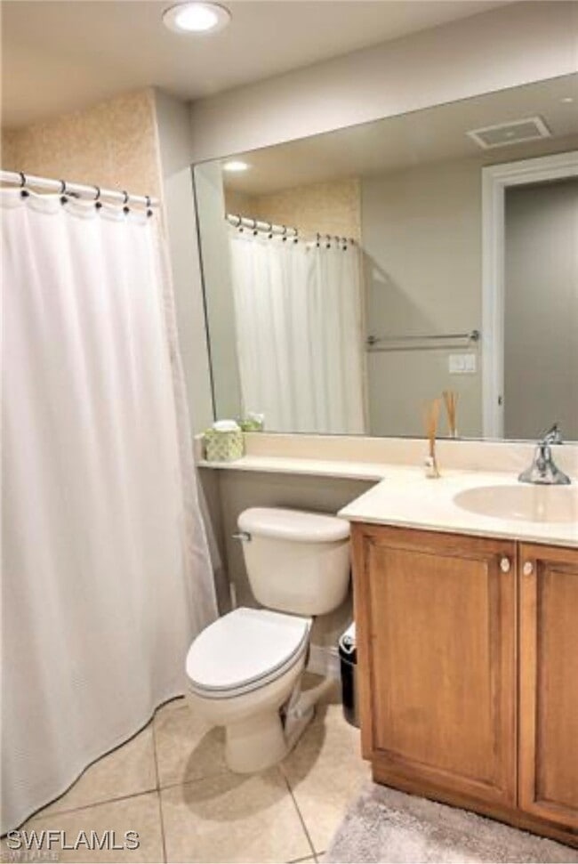 Building Photo - 2738 Tiburon Blvd E