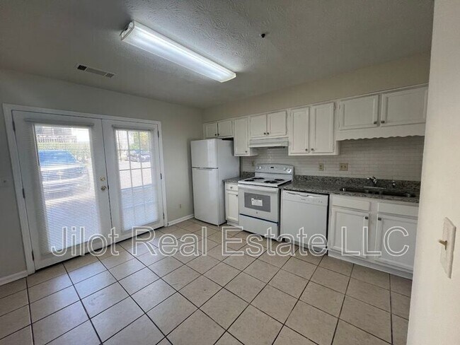 Building Photo - 6690 Chupp Rd