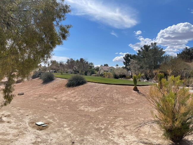 Building Photo - COMING SOON!!! Gated Community- Golf Cours...