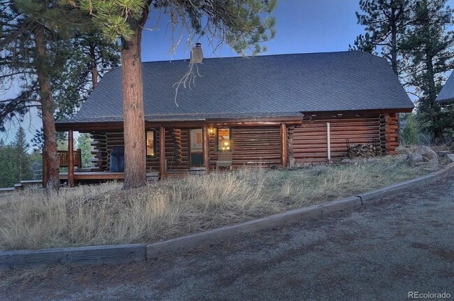 Building Photo - Mountain Log Home for Rent with views and ...