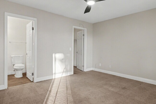 Building Photo - 6800 E Lake Mead Blvd