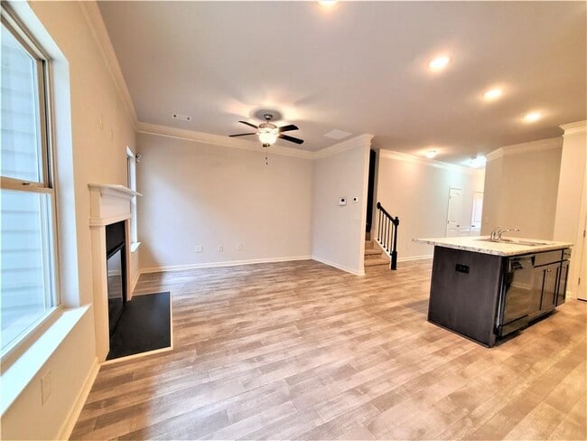 Building Photo - 349 Turtle Creek Dr