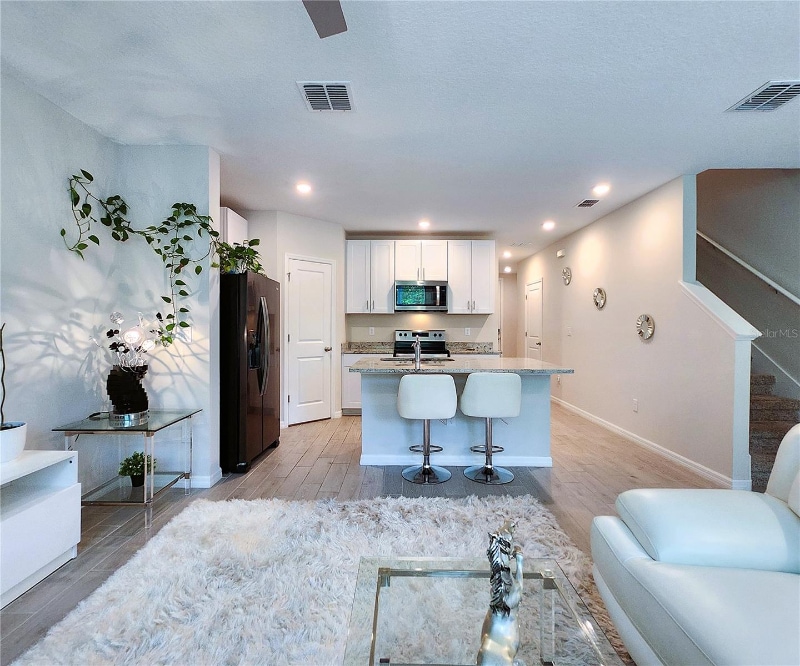 Building Photo - 17015 Coral Key Dr