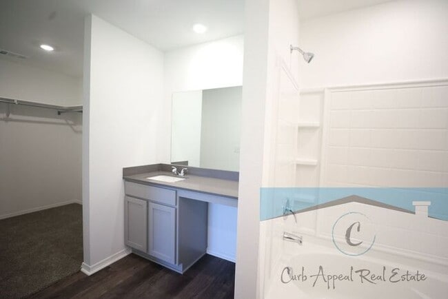 Building Photo - New construction in Jonesboro with fenced yard - beautiful 4 bed / 2 bath home - Nettleton!!