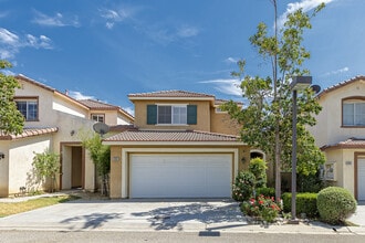 Building Photo - 5960 Juniper Ct