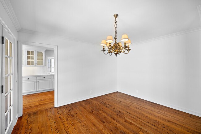 Building Photo - 2612 Lighthouse Ln