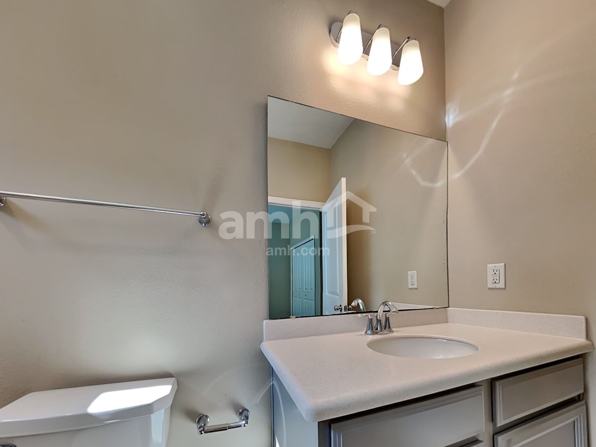 Building Photo - 82 Hemlock Point