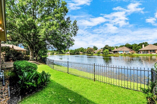 Building Photo - 39 Wild Meadow Ct