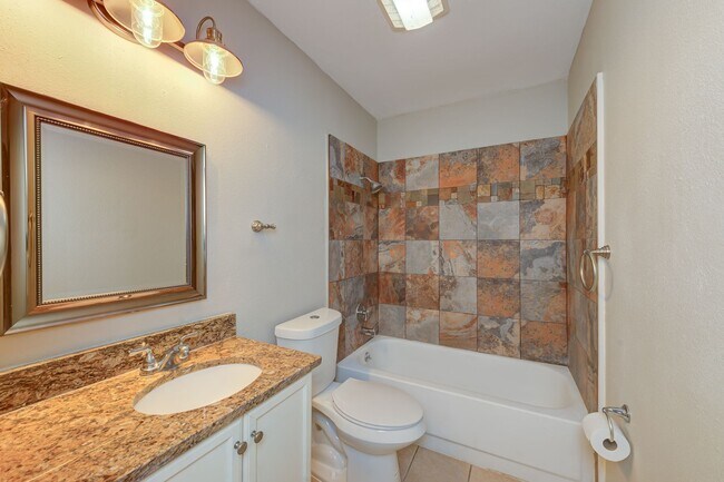Building Photo - One Story Rental Home located near FM 78 and Walzem available for asap move in!