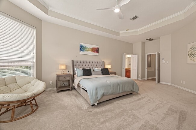 Building Photo - 171 E Lansdowne Cir