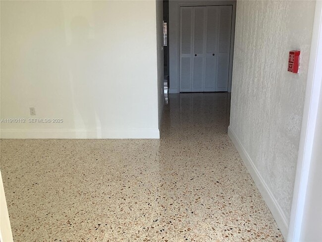 Building Photo - 7435 SW 23rd St